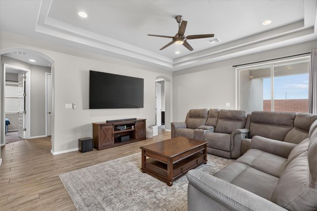 4225 Crowned Eagle Loop NE, Rio Rancho, NM 87144