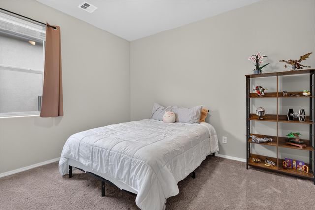 4225 Crowned Eagle Loop NE, Rio Rancho, NM 87144