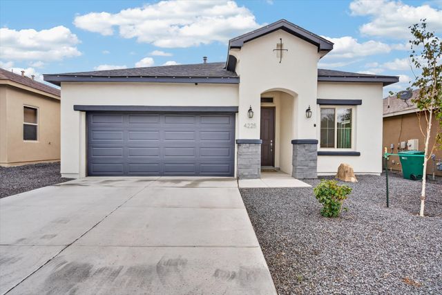 4225 Crowned Eagle Loop NE, Rio Rancho, NM 87144