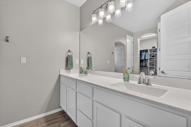 4225 Crowned Eagle Loop NE, Rio Rancho, NM 87144
