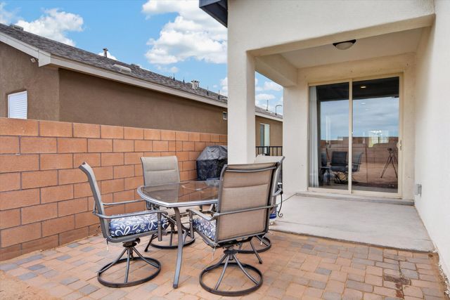 4225 Crowned Eagle Loop NE, Rio Rancho, NM 87144