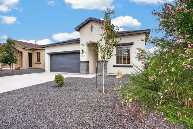 4225 Crowned Eagle Loop NE, Rio Rancho, NM 87144