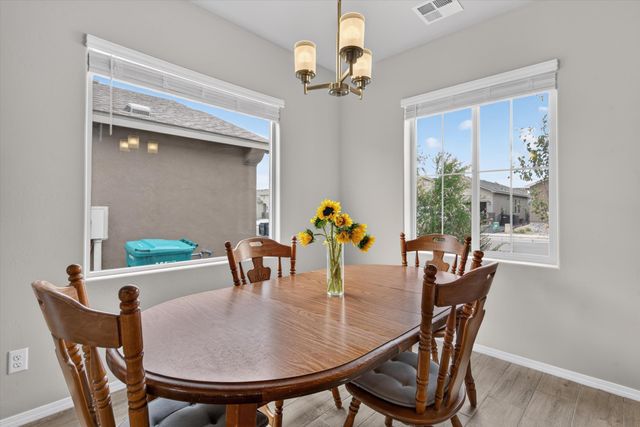 4225 Crowned Eagle Loop NE, Rio Rancho, NM 87144