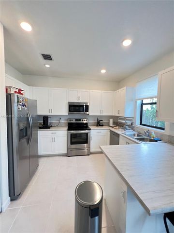 20610 NE 5th Pl 6104, Miami, FL 33179