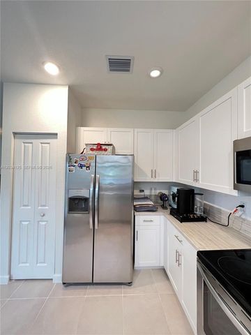 20610 NE 5th Pl 6104, Miami, FL 33179