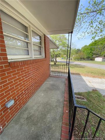 5319 Williamsburgh Drive, Fayetteville, NC 28304