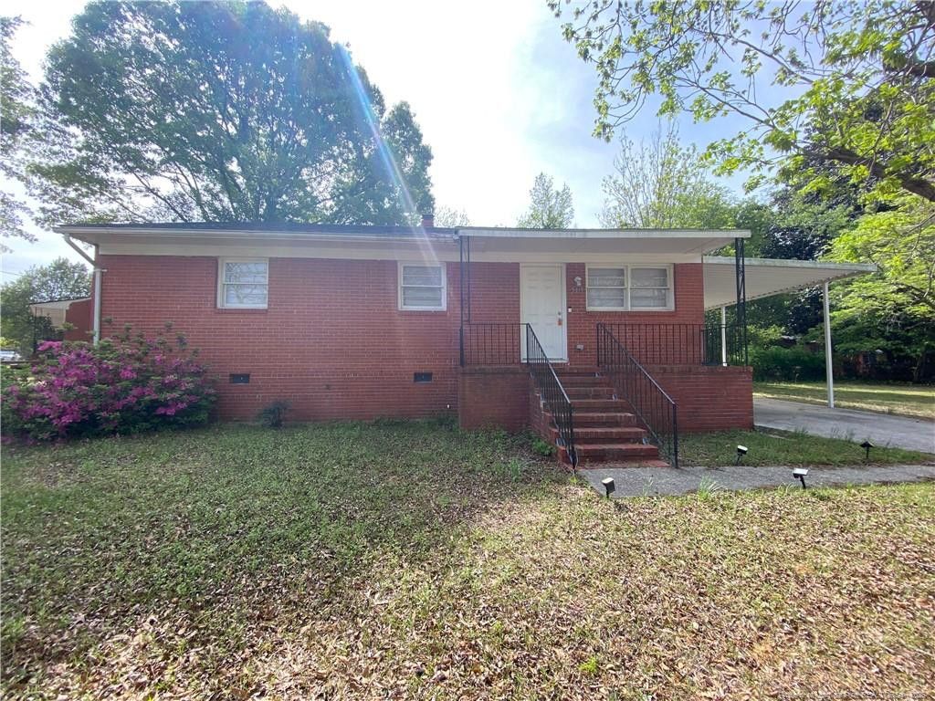 5319 Williamsburgh Drive, Fayetteville, NC 28304