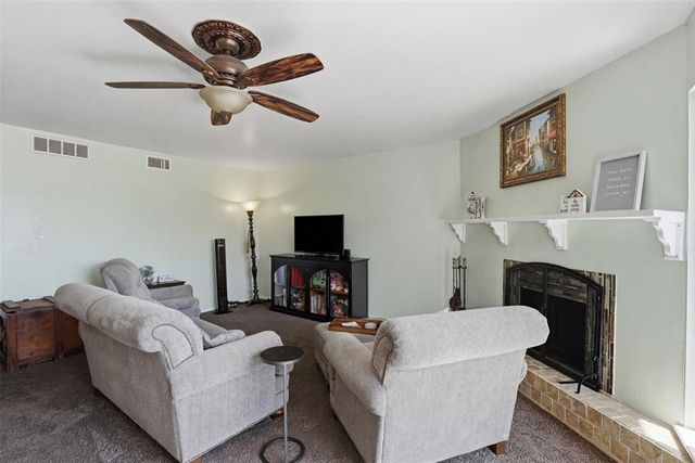 6728 N Meridian Avenue C, Oklahoma City, OK 73116