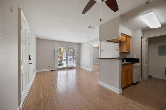 241 AFTON SQUARE 103, Altamonte Springs, FL 32714