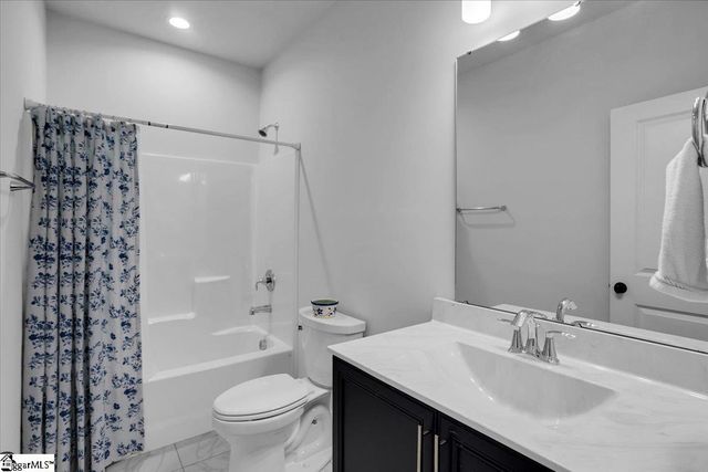 2 Winding Rock Road, Simpsonville, SC 29680