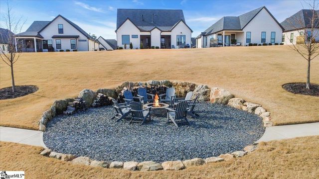 2 Winding Rock Road, Simpsonville, SC 29680