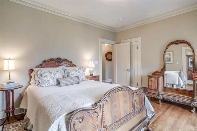 100 W Cypress Street, Cross Plains, TX 76443