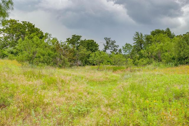 100 W Cypress Street, Cross Plains, TX 76443