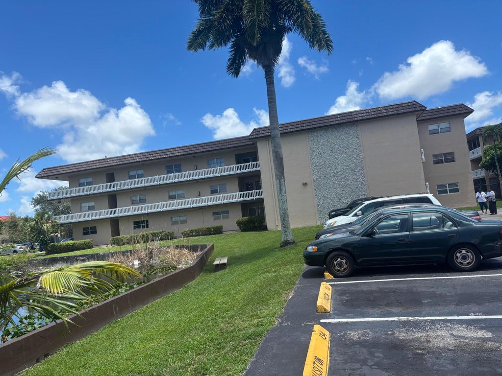 5861 NW 16TH Place 113, Sunrise, FL 33313