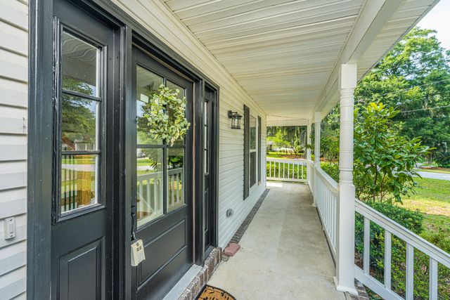 728 Gilmore Court, Charleston, SC 29412