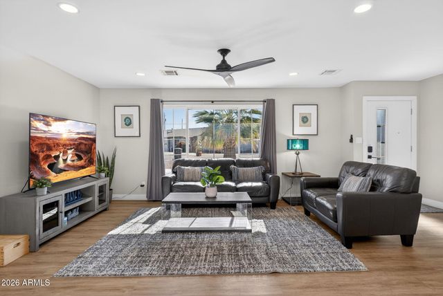 8714 E PLAZA Avenue, Scottsdale, AZ 85250