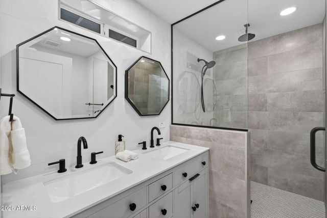 8714 E PLAZA Avenue, Scottsdale, AZ 85250