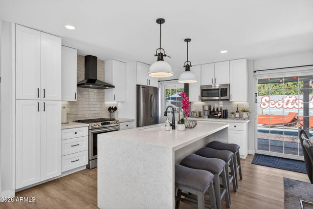 8714 E PLAZA Avenue, Scottsdale, AZ 85250