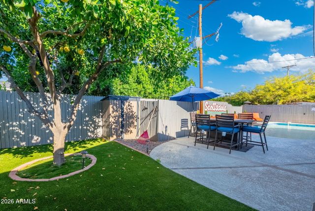 8714 E PLAZA Avenue, Scottsdale, AZ 85250