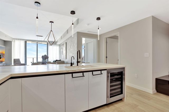 1116 N Ocean Boulevard 1102, Pompano Beach, FL 33062