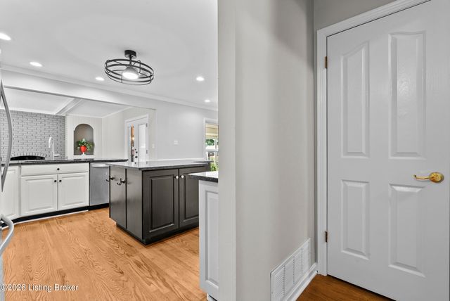 3128 Mylanta Pl, Louisville, KY 40220