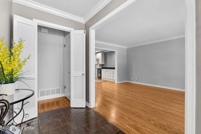 3128 Mylanta Pl, Louisville, KY 40220