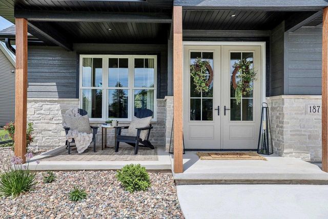 1871 LEDGEVIEW ROAD, De Pere, WI 54115