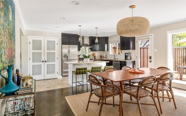 6838 Winchester Street, Dallas, TX 75231