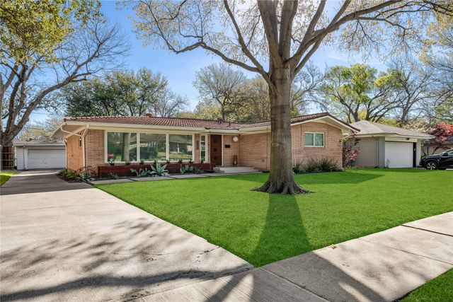 6838 Winchester Street, Dallas, TX 75231