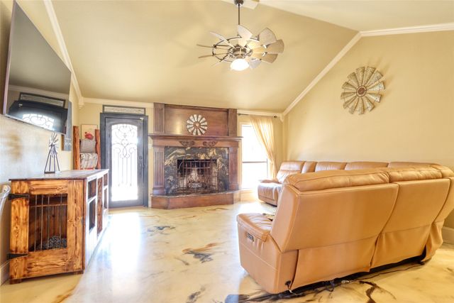 1624 S 5th Street, Midlothian, TX 76065