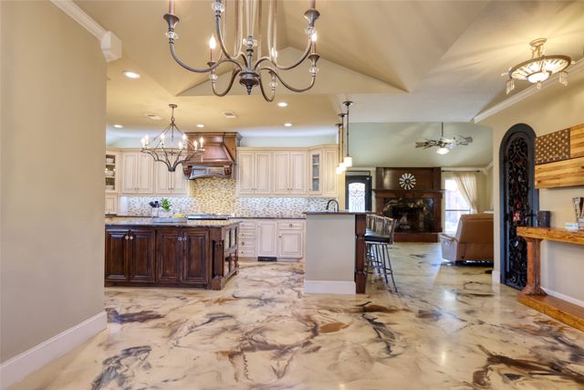 1624 S 5th Street, Midlothian, TX 76065