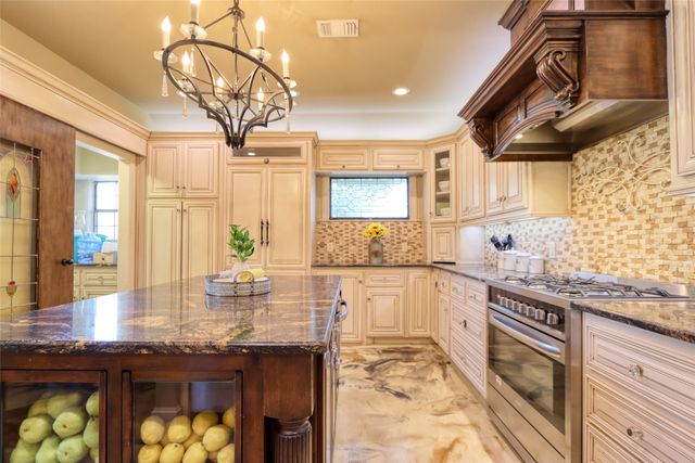 1624 S 5th Street, Midlothian, TX 76065