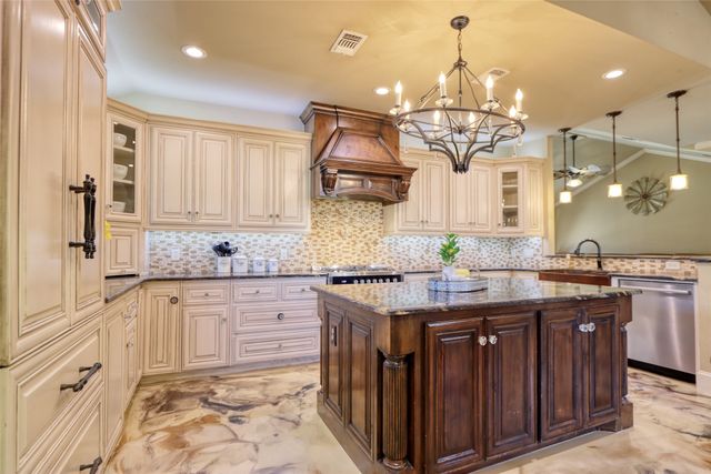 1624 S 5th Street, Midlothian, TX 76065