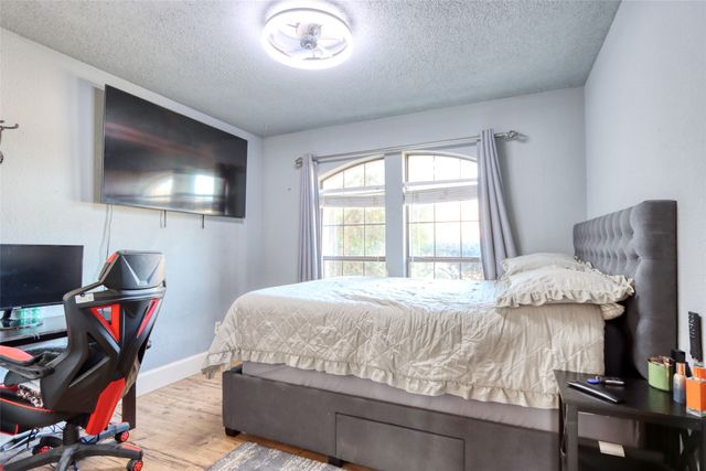 1624 S 5th Street, Midlothian, TX 76065