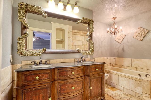 1624 S 5th Street, Midlothian, TX 76065