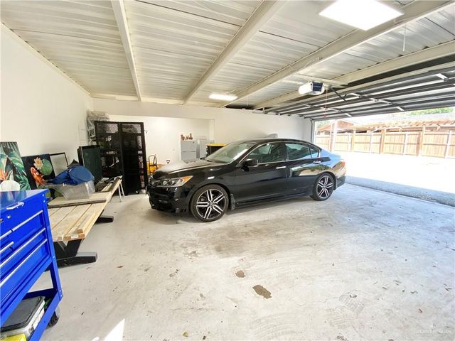 415 S Westgate Drive B-15, Weslaco, TX 78596