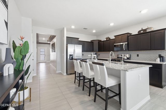 3856 Bubble Place, El Paso, TX 79938