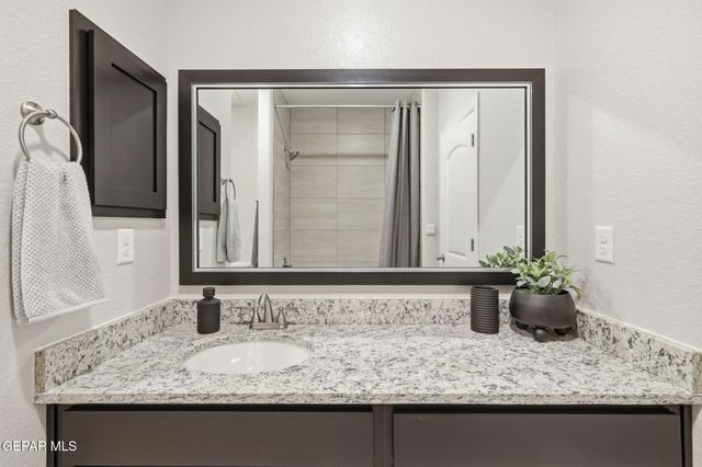 3856 Bubble Place, El Paso, TX 79938