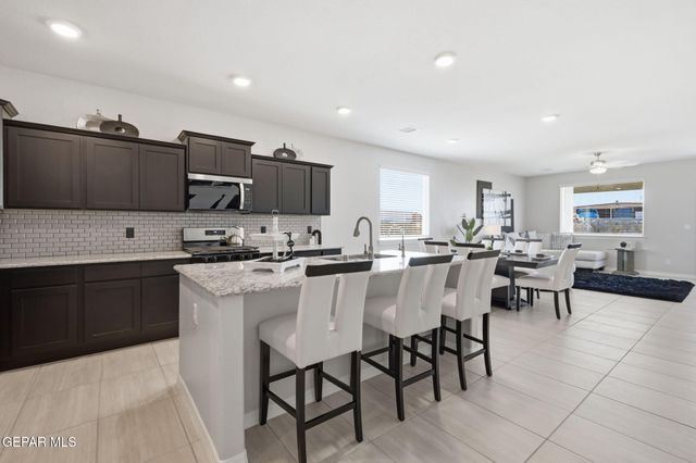 3856 Bubble Place, El Paso, TX 79938