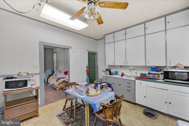 201 N 2ND ST, Pottsville, PA 17901