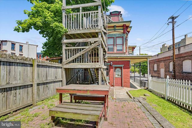201 N 2ND ST, Pottsville, PA 17901