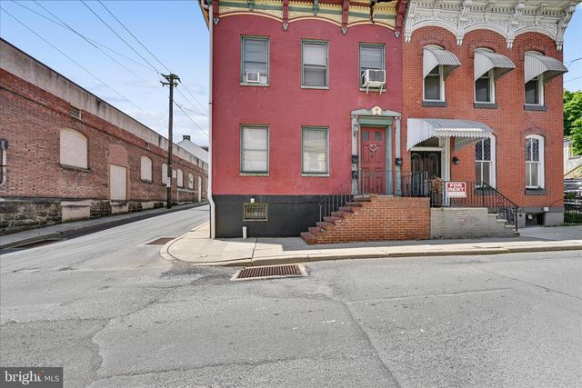 201 N 2ND ST, Pottsville, PA 17901