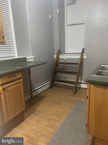 201 N 2ND ST, Pottsville, PA 17901