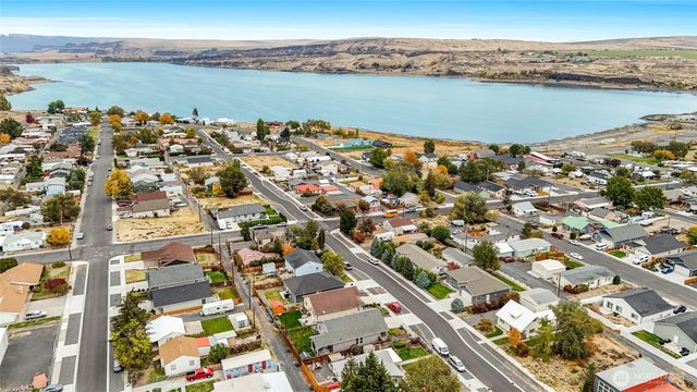 26 Ginkgo Street S, Soap Lake, WA 98851