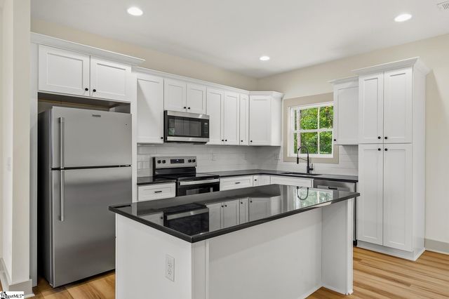 2204 White Street Extension, Anderson, SC 29624