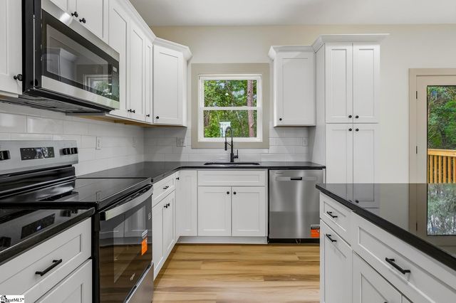 2204 White Street Extension, Anderson, SC 29624