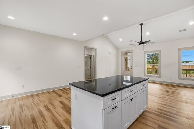 2204 White Street Extension, Anderson, SC 29624