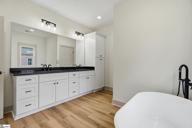 2204 White Street Extension, Anderson, SC 29624