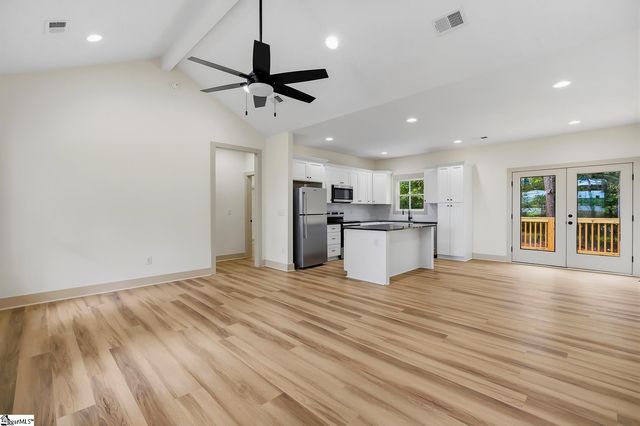 2204 White Street Extension, Anderson, SC 29624
