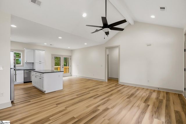 2204 White Street Extension, Anderson, SC 29624